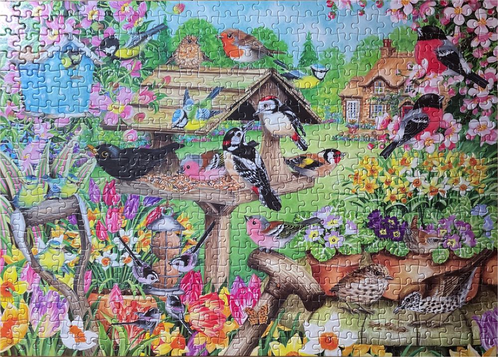Spring Garden Birds - Falcon de luxe puzzle collectible [Barcode 8710126112809] - Main Image 2