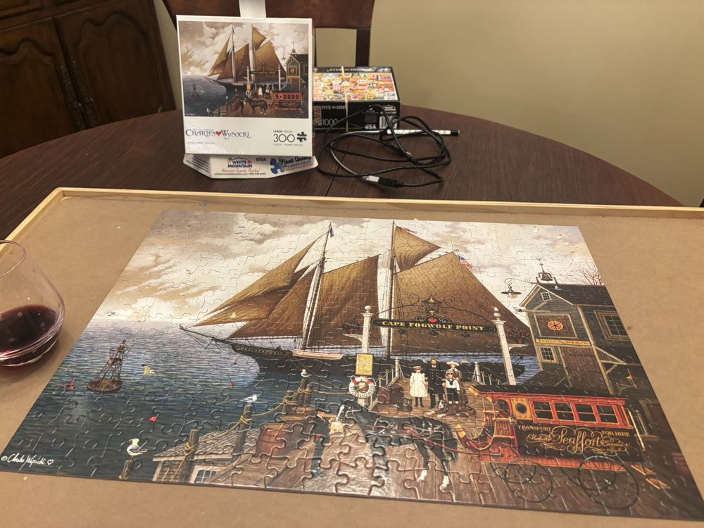 Captain Kirby Beemish - Buffalo puzzle collectible [Barcode 079346026906] - Main Image 3