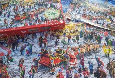 The Christmas Carousel - Falcon de luxe puzzle collectible [Barcode 8710126113080] - Main Image 4