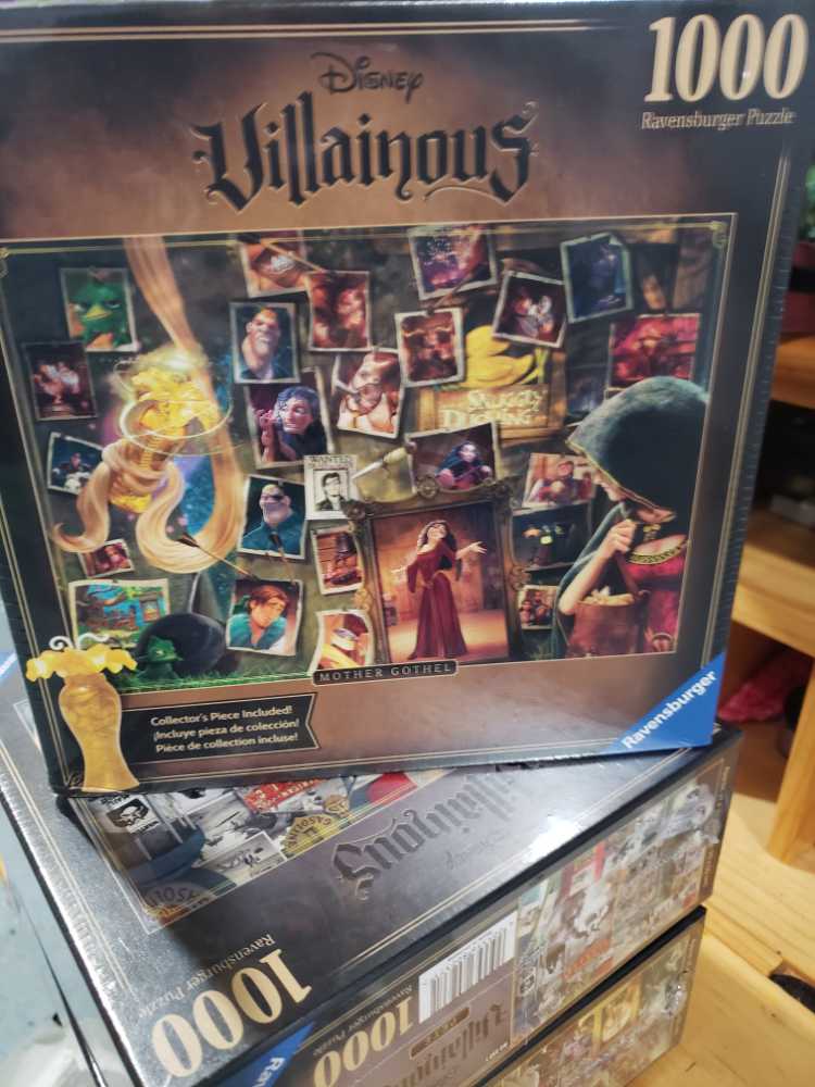 Villainous - Mother Gothel - Ravensburger puzzle collectible [Barcode 4005556802388] - Main Image 2