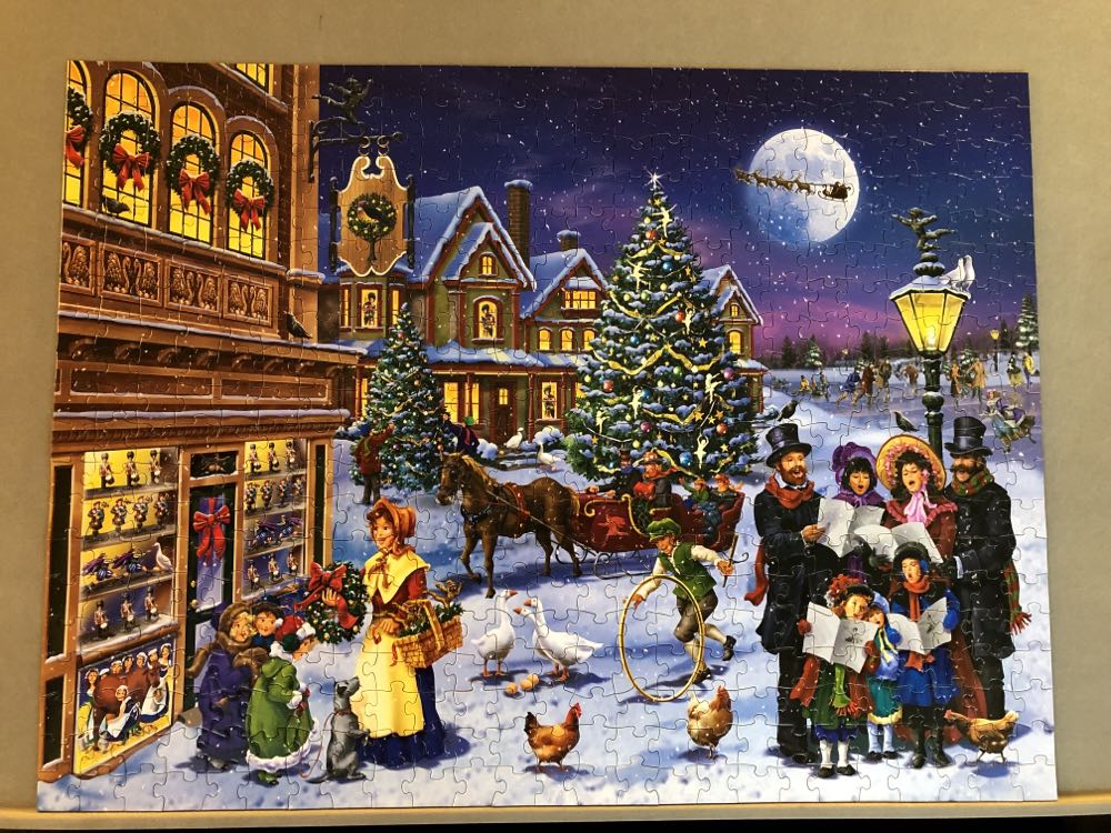 Christmas Town Square - Go! Games puzzle collectible [Barcode 9781620214985] - Main Image 2