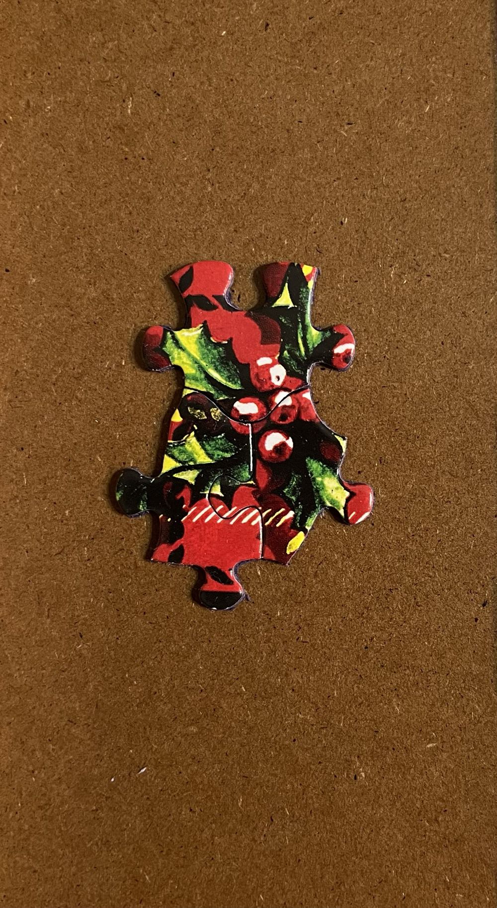 Christmas Calendar - White Mountain puzzle collectible [Barcode 724819264544] - Main Image 4