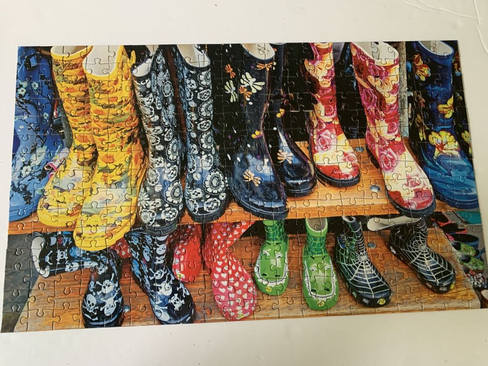 Cute And Colorful Rubber Boots (Rain) - Puzzlebug puzzle collectible [Barcode 639277764577] - Main Image 3