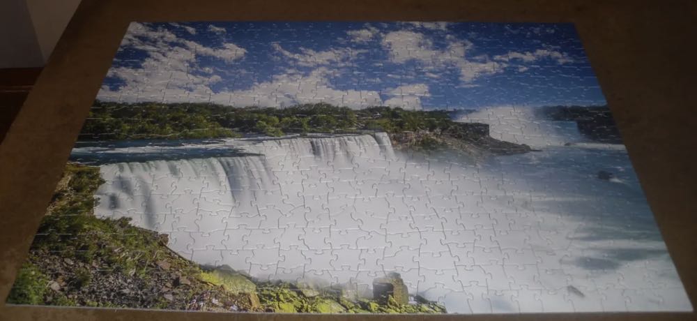 Niagara Falls - White Mountain Puzzles puzzle collectible [Barcode 724819264957] - Main Image 2