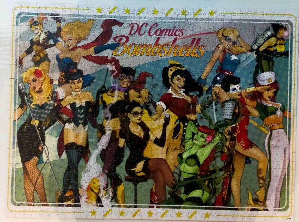 DC Comics Bombshells - Aquarius puzzle collectible [Barcode 840391106529] - Main Image 3