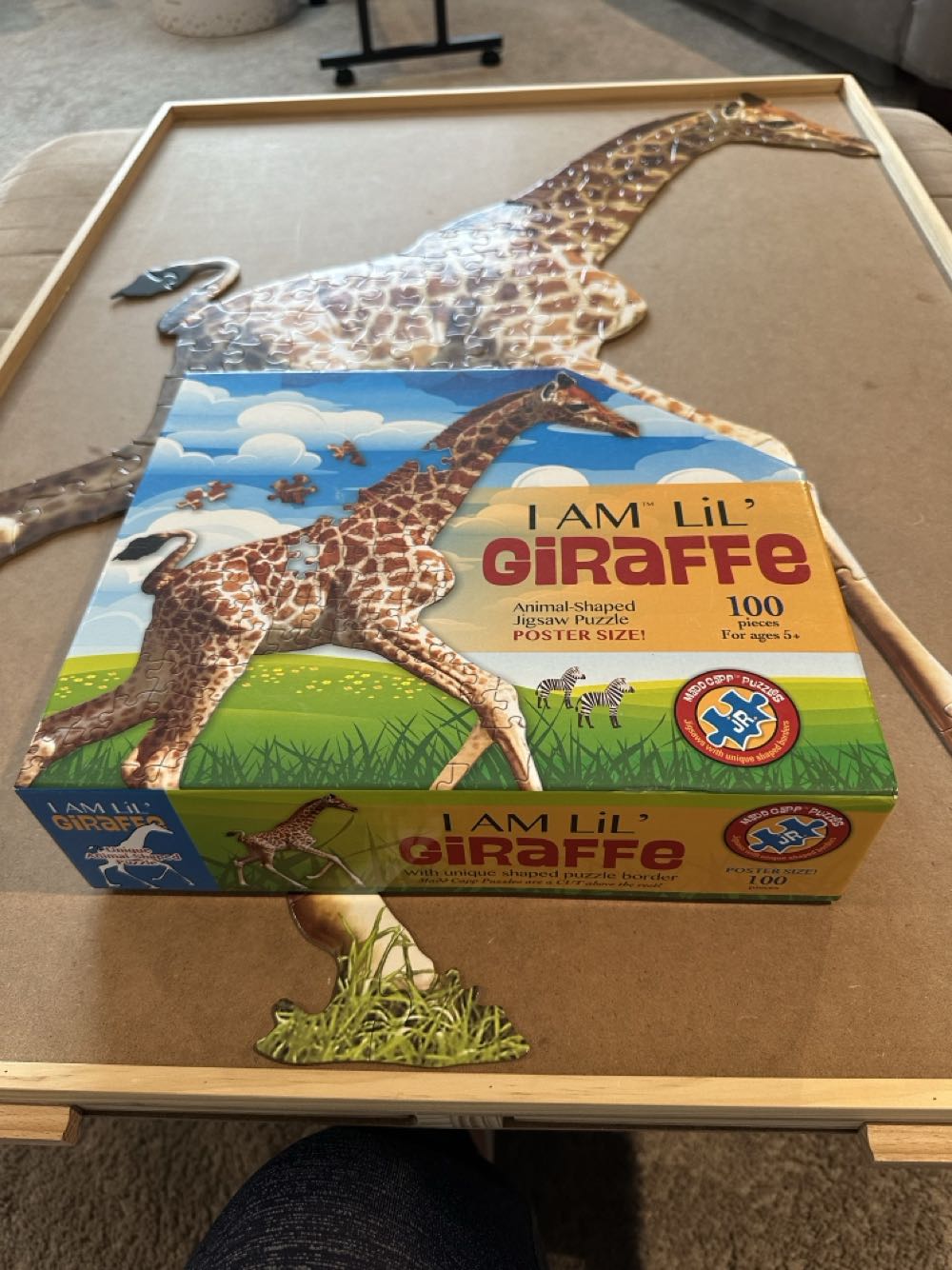 I Am Lil’ Giraffe . - Madd Capp Puzzles puzzle collectible [Barcode 040232640827] - Main Image 3