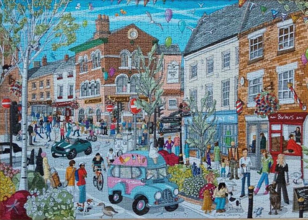 Bank Holiday Weekend - Falcon de luxe puzzle collectible [Barcode 8710126111345] - Main Image 3