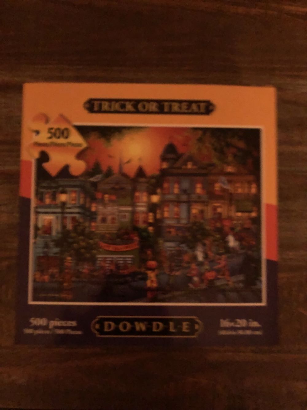 Hometown Christmas - Dowdle puzzle collectible [Barcode 671095001281] - Main Image 2