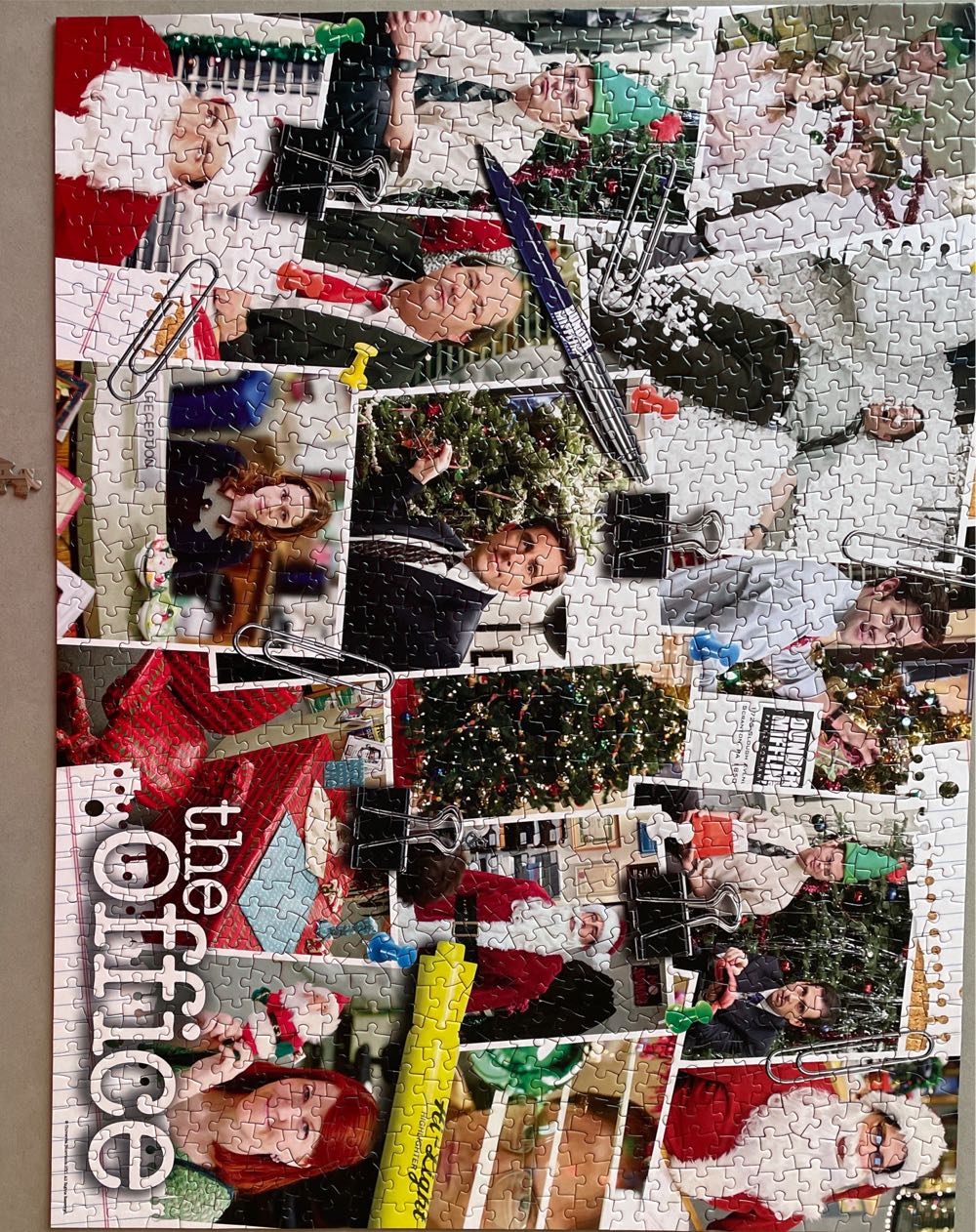 The Office - Christmas - Aquarius puzzle collectible [Barcode 840391148475] - Main Image 2