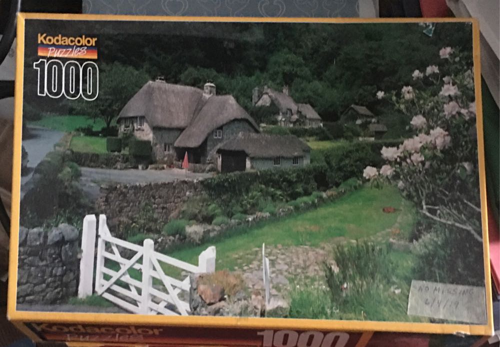 Buckland-in-the-Moore - Kodacolor puzzle collectible [Barcode 072348210038] - Main Image 1