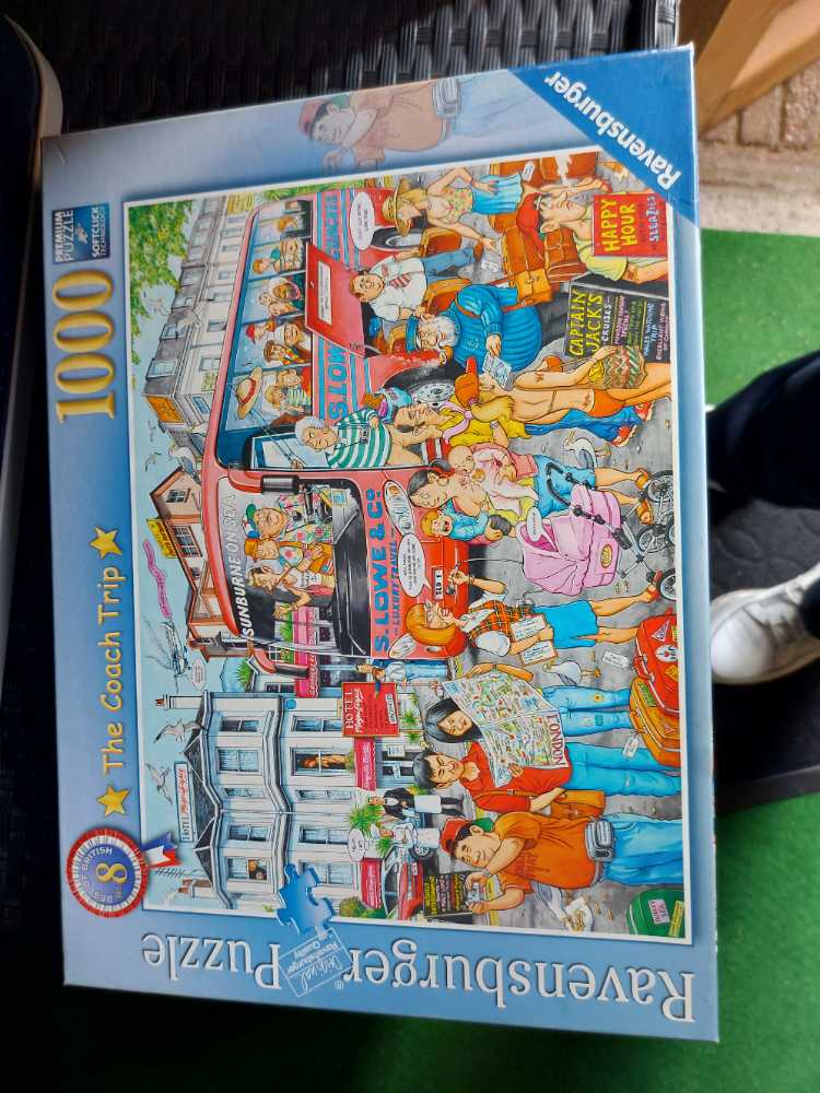 Best Of British #8 - The Coach Trip - Ravensburger puzzle collectible [Barcode 4005556191574] - Main Image 3