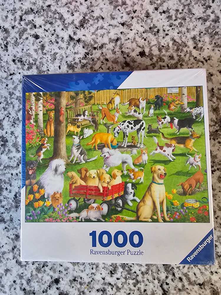 At The Dog Park - Ravensburger puzzle collectible [Barcode 4005556802067] - Main Image 2