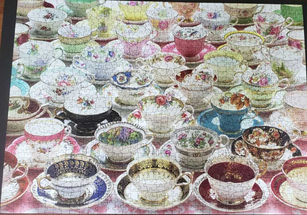 More Teacups Heirloom China - Cobble Hill puzzle collectible [Barcode 625012517751] - Main Image 2
