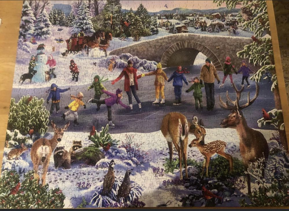Skating Pond - White Mountain puzzle collectible [Barcode 724819265015] - Main Image 2