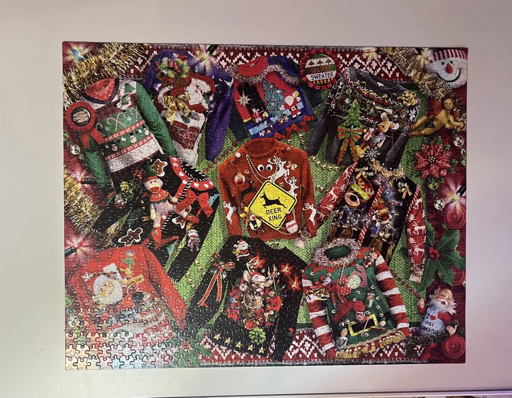 ZZ - Ugly Christmas Sweaters (SOLD) - White Mountain puzzle collectible [Barcode 724819257645] - Main Image 3