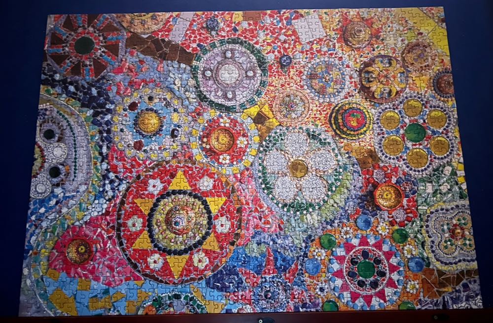 Thai Mosaics - EuroGraphics puzzle collectible [Barcode 628136656375] - Main Image 2