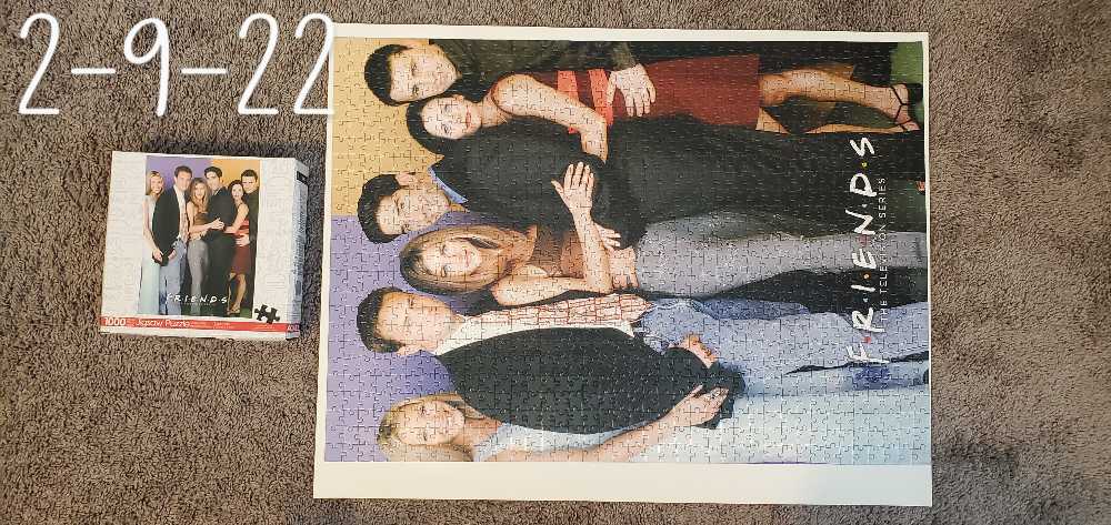 FRIENDS - The Television Series - Aquarius puzzle collectible [Barcode 840391145092] - Main Image 2