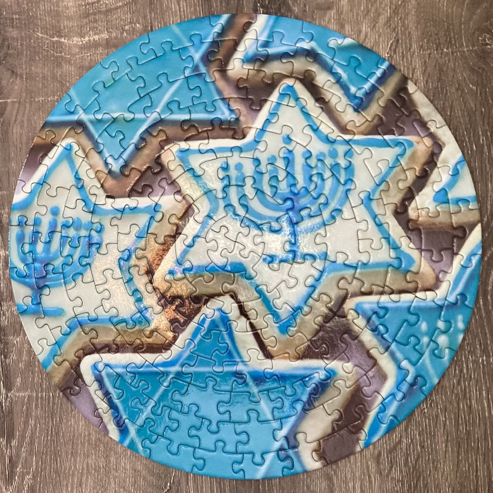 Chanukah Cookies - Round-a-Puzzle puzzle collectible [Barcode 653370412043] - Main Image 2