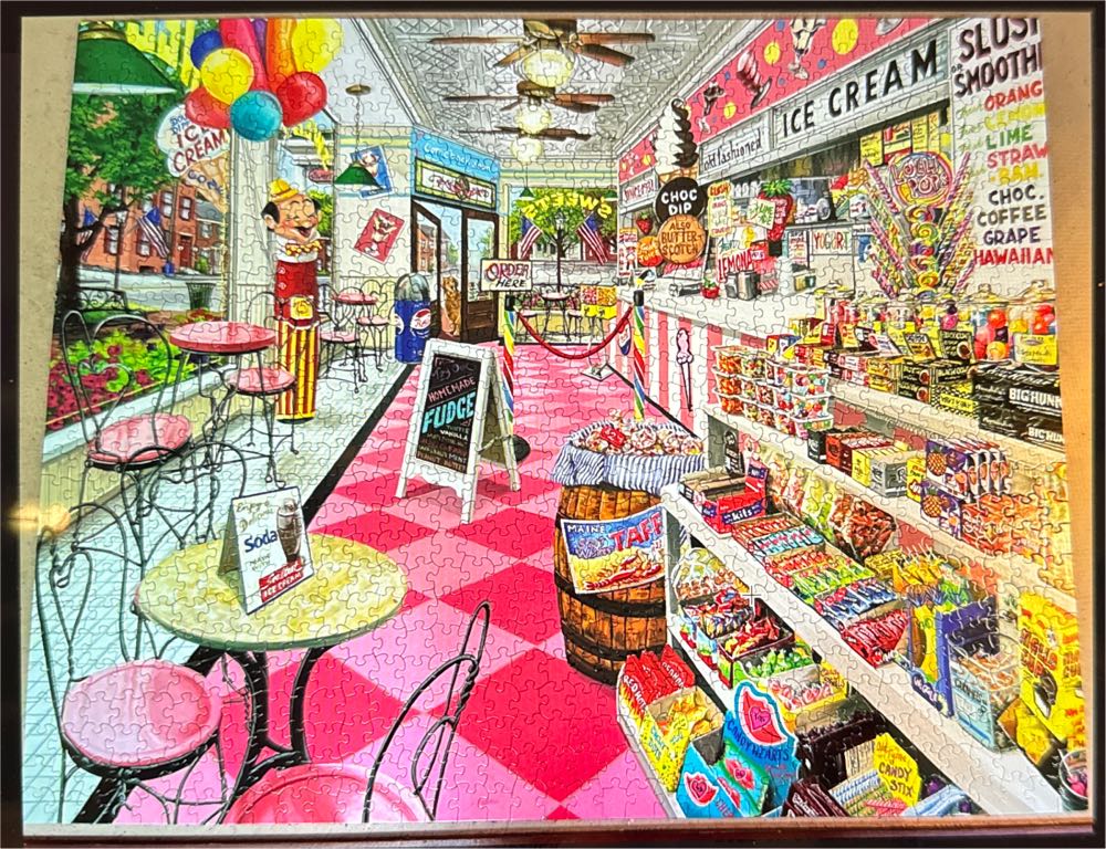 Ice Cream Parlor - Completed - White Mountain puzzle collectible - Main Image 2