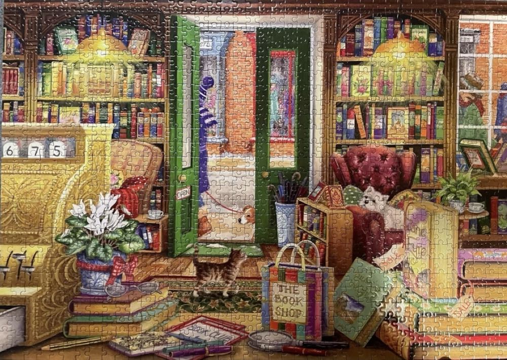 The Book Shop - Otter House puzzle collectible [Barcode 5017680058455] - Main Image 3