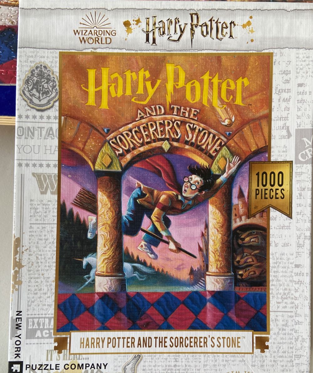 Harry Potter: Sorcerer’s Stone - New York Puzzle Company puzzle collectible [Barcode 819844012144] - Main Image 2