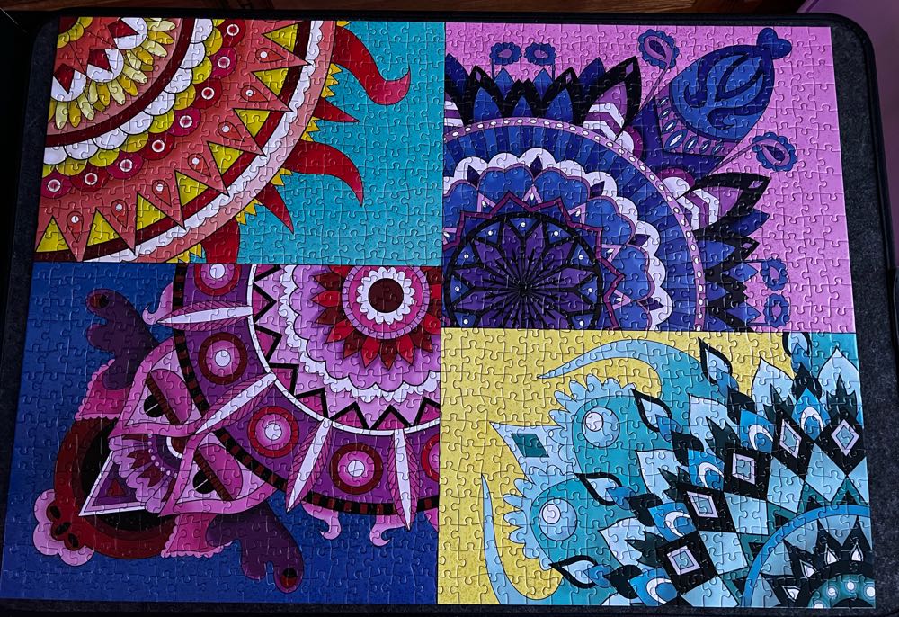 Mandala - Deluxe Puzzles puzzle collectible - Main Image 2