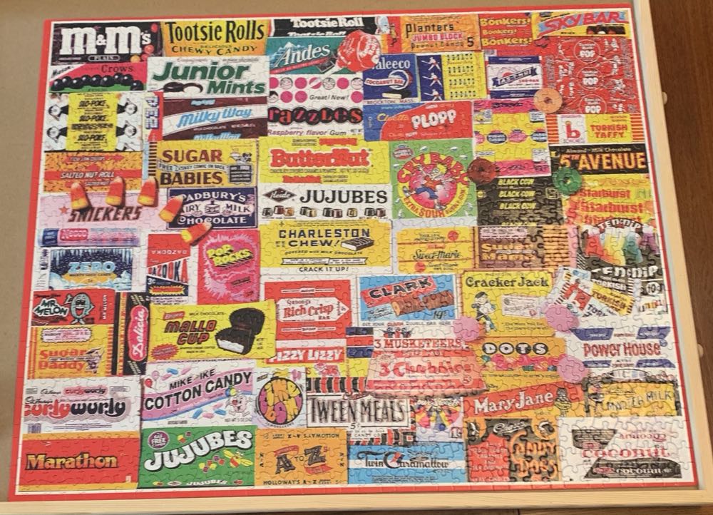Candy Wrappers 862E - White Mountain puzzle collectible [Barcode 724819254378] - Main Image 2
