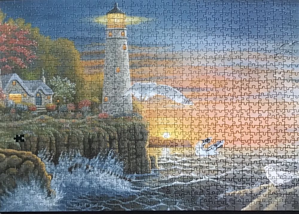 Lighthouse in the Dusk - Ravensburger puzzle collectible - Main Image 2