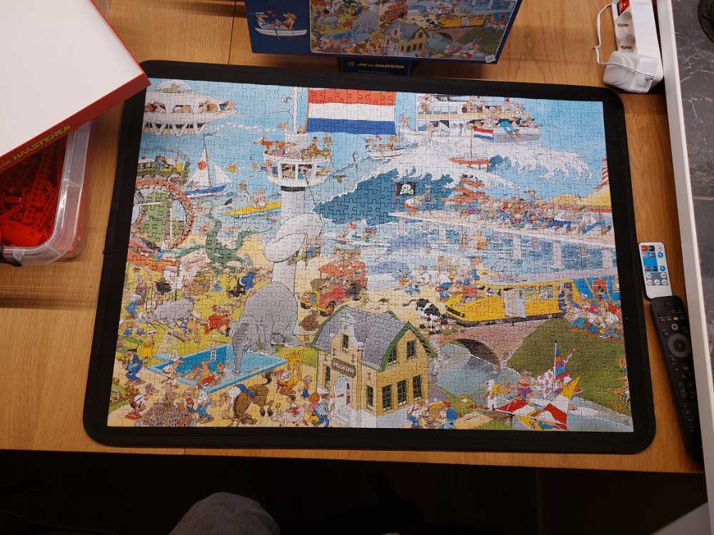 Jan Van Haasteren - Jumbo Van Haasteren puzzle collectible [Barcode 8710126814215] - Main Image 2