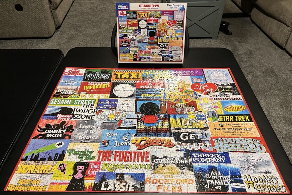 Classic TV - White Mountain 🇺🇸 puzzle collectible [Barcode 724819264698] - Main Image 3