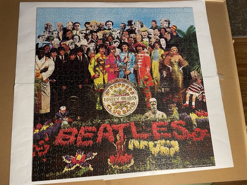 The Beatles Sgt Pepper Double Sided Album Art Jigsaw Puzzle  puzzle collectible [Barcode 5060224087114] - Main Image 2