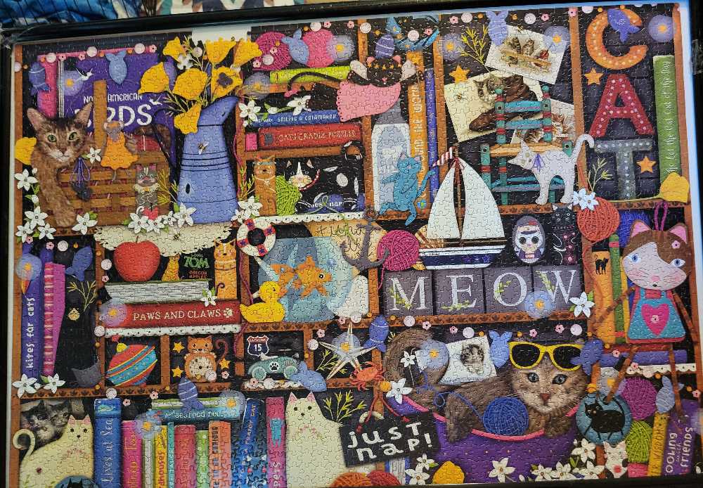 Purrfect Cats - Ceaco puzzle collectible [Barcode 021081350587] - Main Image 2