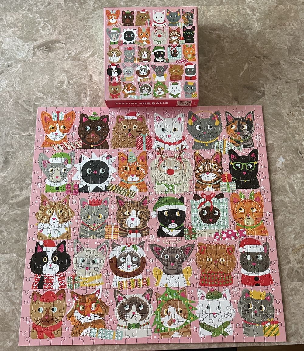 Festive Fur Balls*** - Galison puzzle collectible [Barcode 9780735362192] - Main Image 2