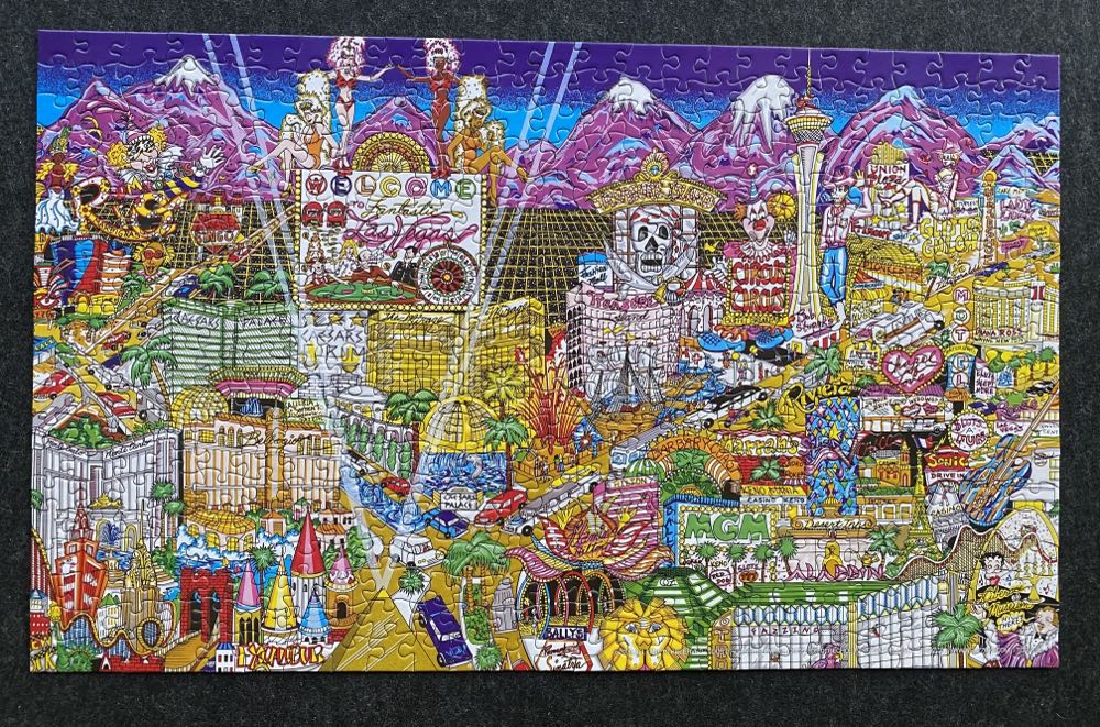 Welcome To Fabulous Las Vegas - TCG Toys puzzle collectible [Barcode 686141882837] - Main Image 2