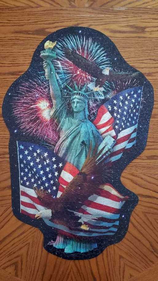 Freedom’s Light - SunsOut 🇺🇸 puzzle collectible [Barcode 796780970168] - Main Image 2