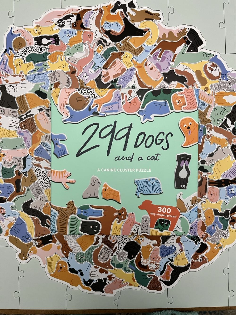 299 Dogs (and a Cat) - Laurence King puzzle collectible [Barcode 9781913947156] - Main Image 3