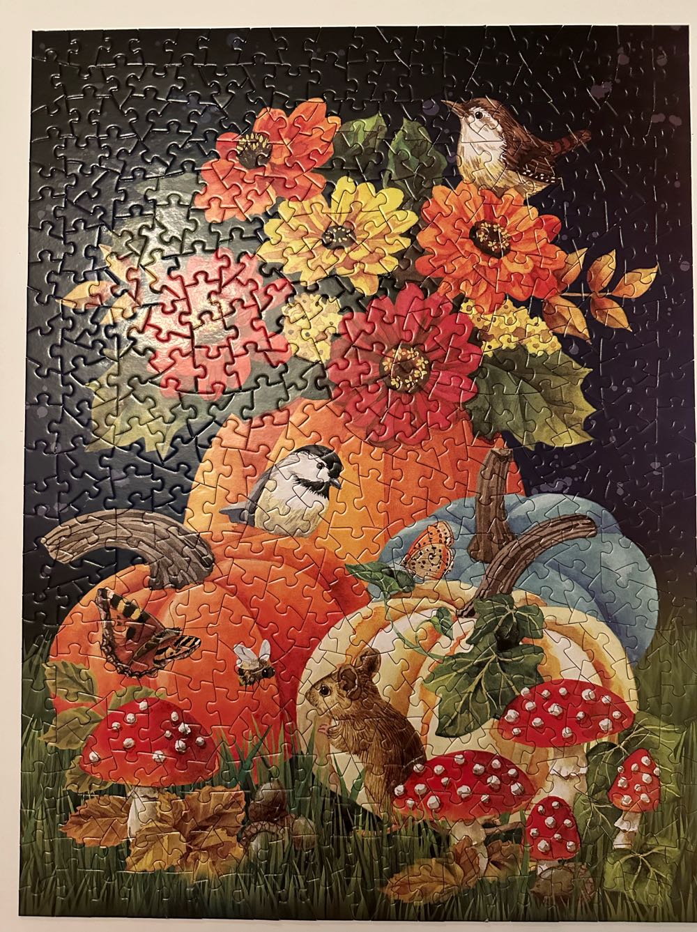 Autumn Charm - Bits & Pieces puzzle collectible [Barcode 192949065438] - Main Image 2