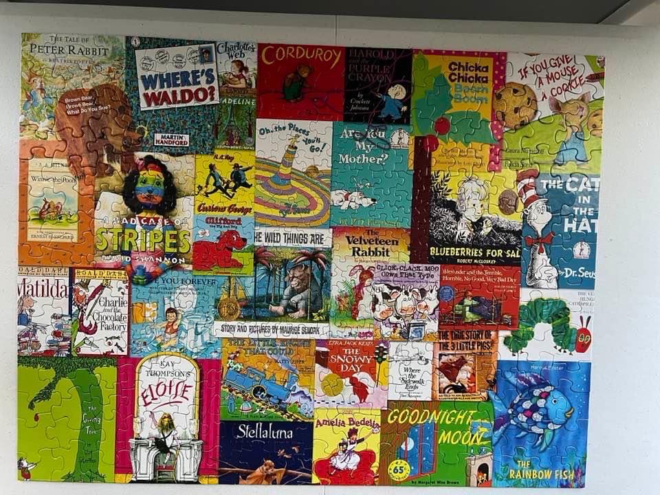 Childhood Stories - Springbok puzzle collectible [Barcode 091683705559] - Main Image 2