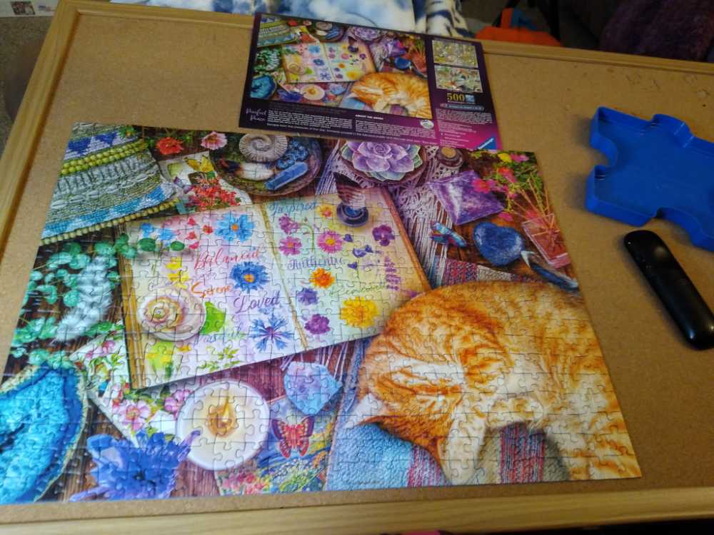 W Liz - Purrfect Peace 💎 - Ravensburger puzzle collectible [Barcode 4005556169146] - Main Image 2