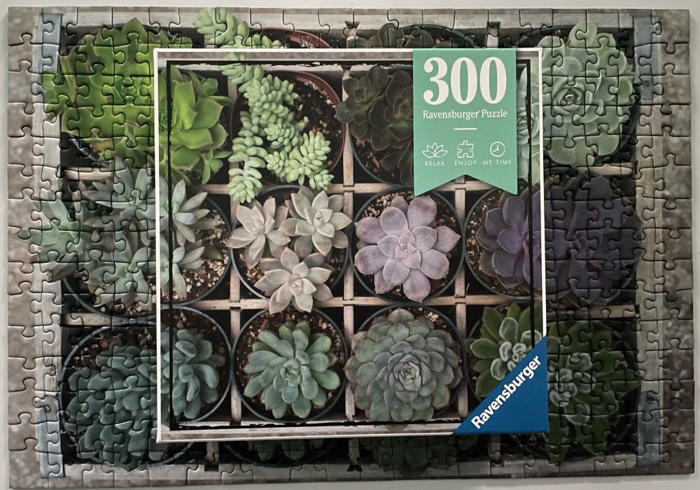 Green - Ravensburger puzzle collectible - Main Image 3