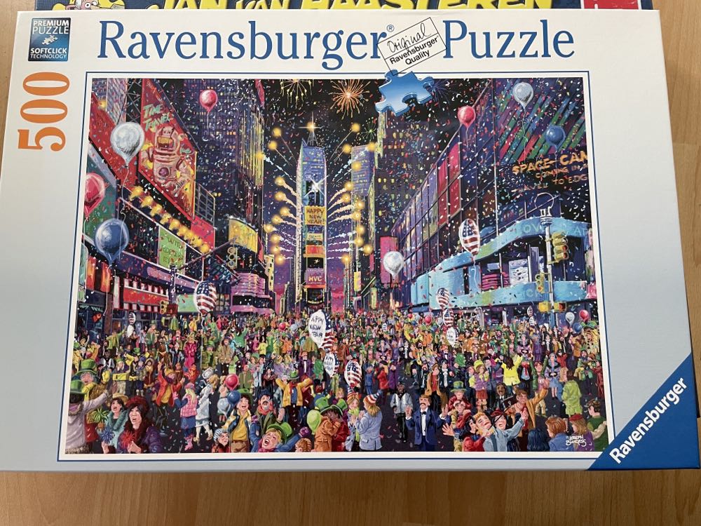 Falcon - Christmas Puppies - 500 Piece Jigsaw