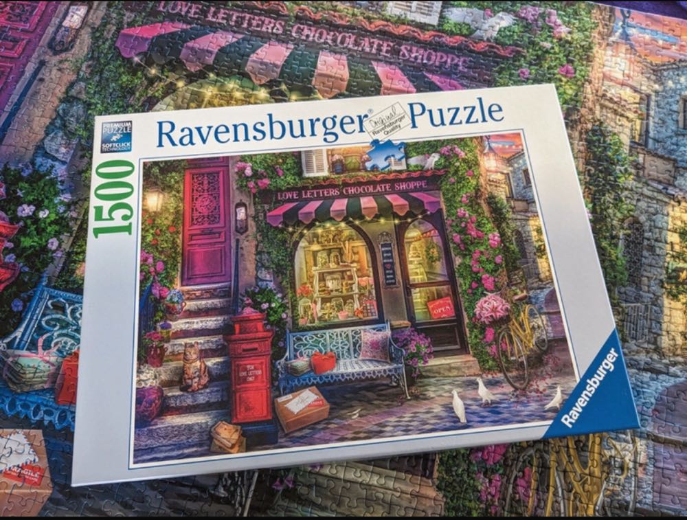 Love Letters Chocolate Shoppe - Ravensburger puzzle collectible [Barcode 4005556171361] - Main Image 4