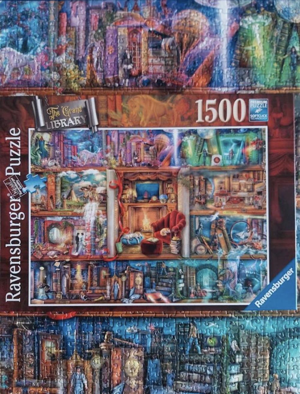 The Grand Library - Ravensburger puzzle collectible [Barcode 4005556171583] - Main Image 3