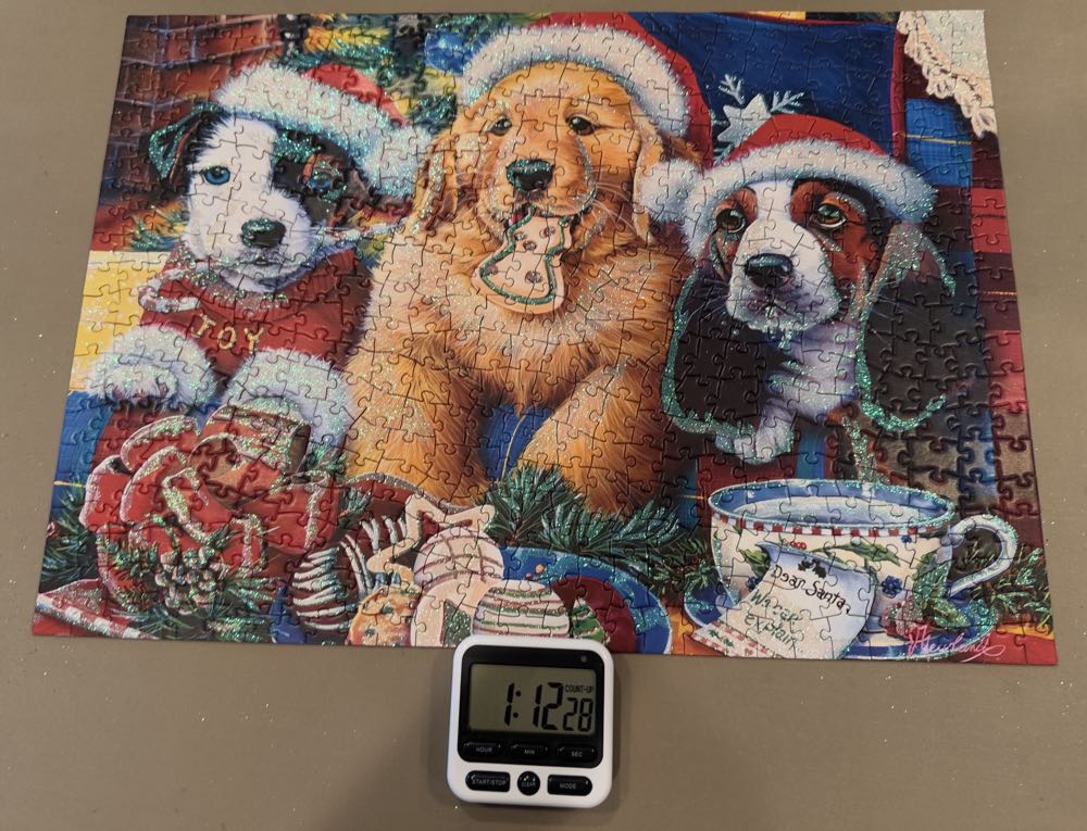 Santa Paws - Master Pieces puzzle collectible [Barcode 705988611476] - Main Image 2