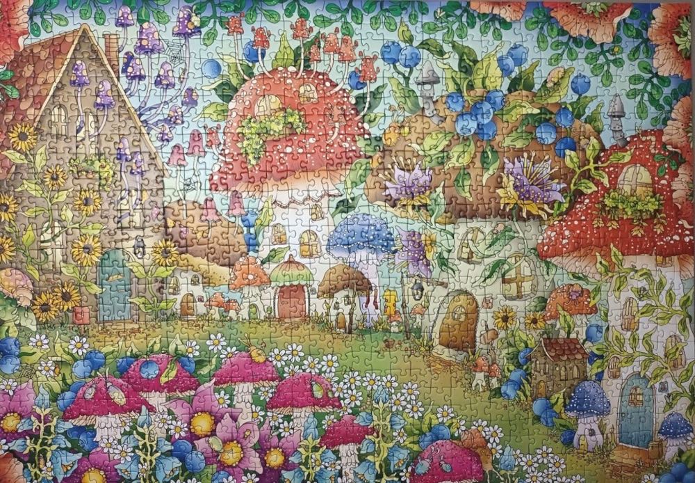 Floral Mushroom Houses (📫Renate Betaald) - Ravensburger puzzle collectible [Barcode 4005556169979] - Main Image 3