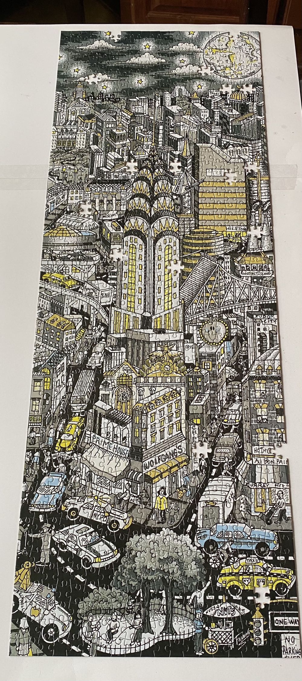 Moonstruck Over Manhattan  puzzle collectible [Barcode 814938017005] - Main Image 2