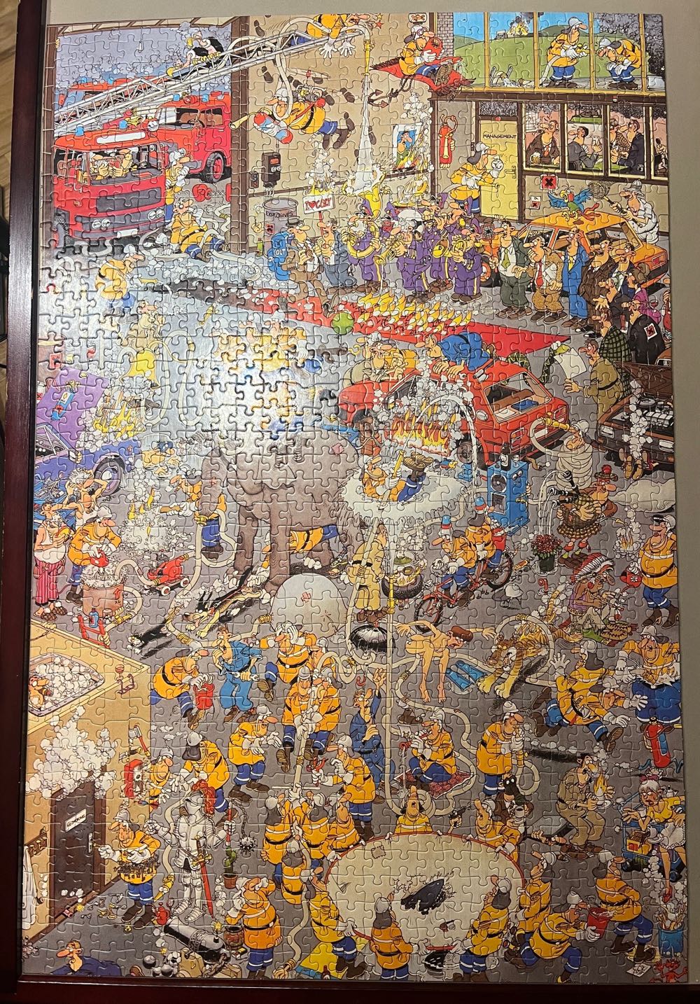 The Fire Station - WHSmith Exclusive Collection puzzle collectible - Main Image 3