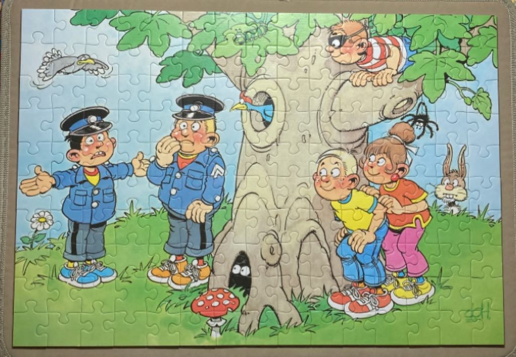 Verstoppertje - 20058 puzzle collectible - Main Image 2