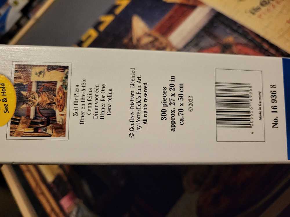 Dinner for One - Ravensburger puzzle collectible [Barcode 4005556169368] - Main Image 3