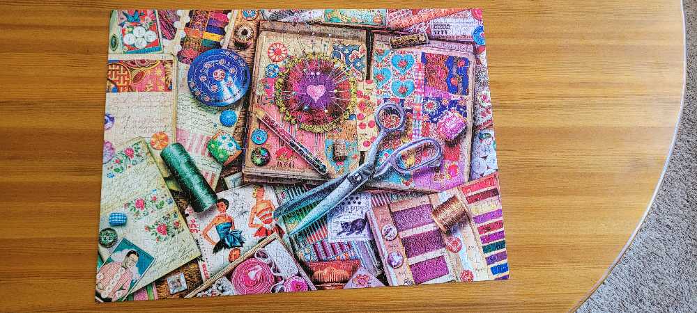 Vintage Fabrics and Notions - Buffalo puzzle collectible - Main Image 2